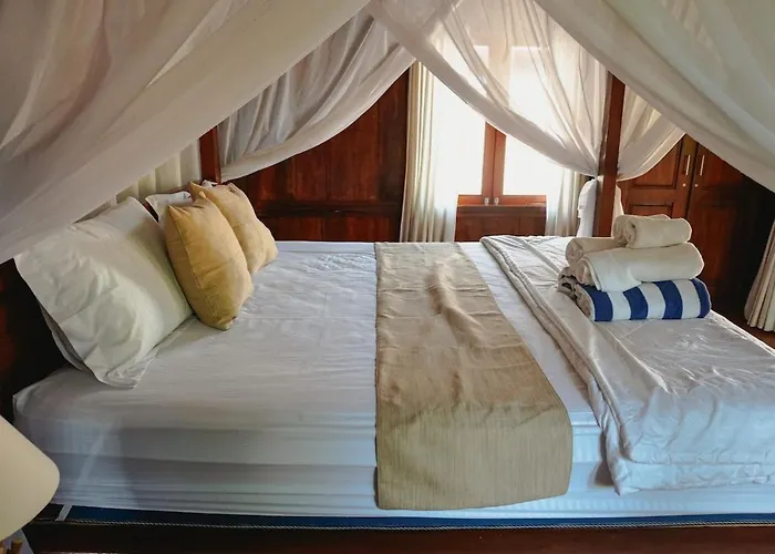 Pulasari With Private Pool فيلة أوبود