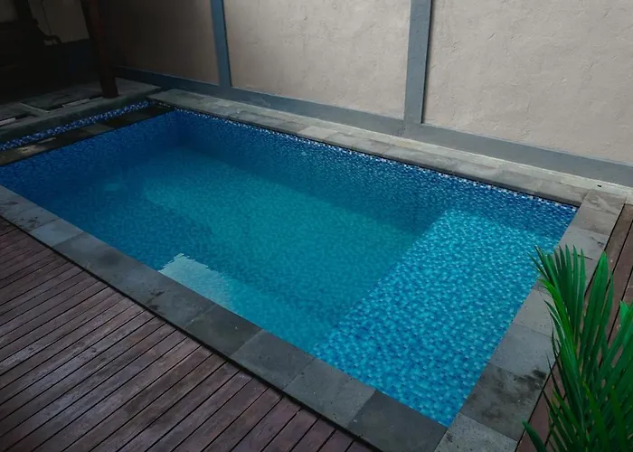 Pulasari With Private Pool فيلة
